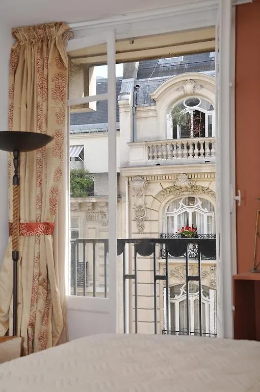 Champs Elysees Executive